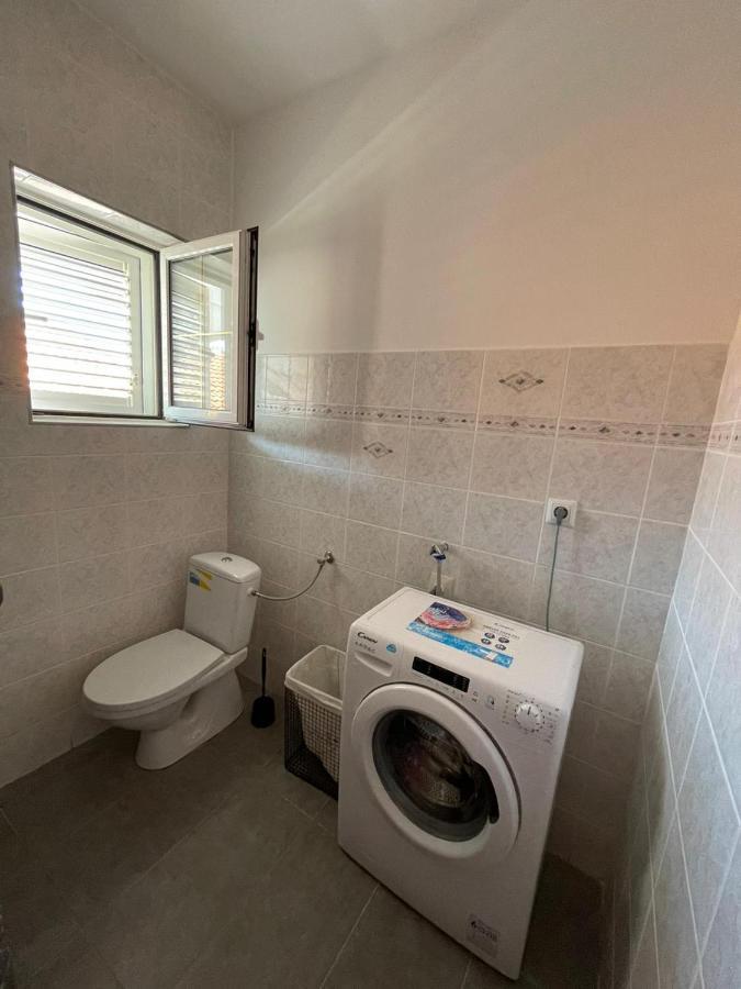Apartmani Ira Vir Zewnętrze zdjęcie